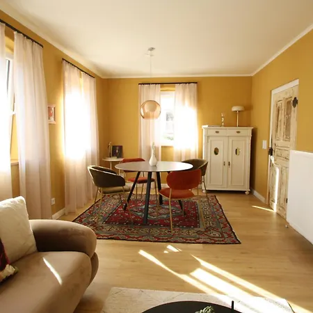 Apartment Altes Schloss 5 *