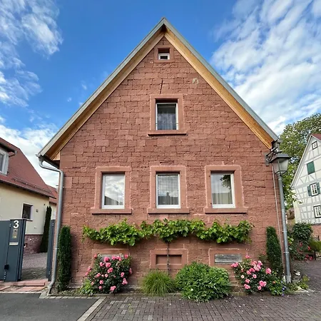 Altes Schloss 5