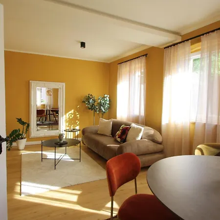 Apartment Altes Schloss 5 Remlingen (Bavaria)