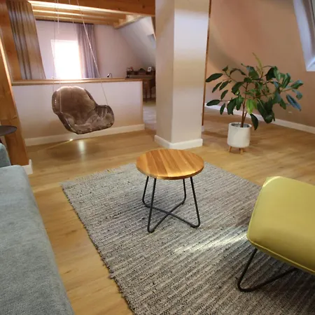 Altes Schloss 5 Apartment *
