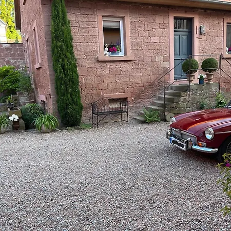 Altes Schloss 5